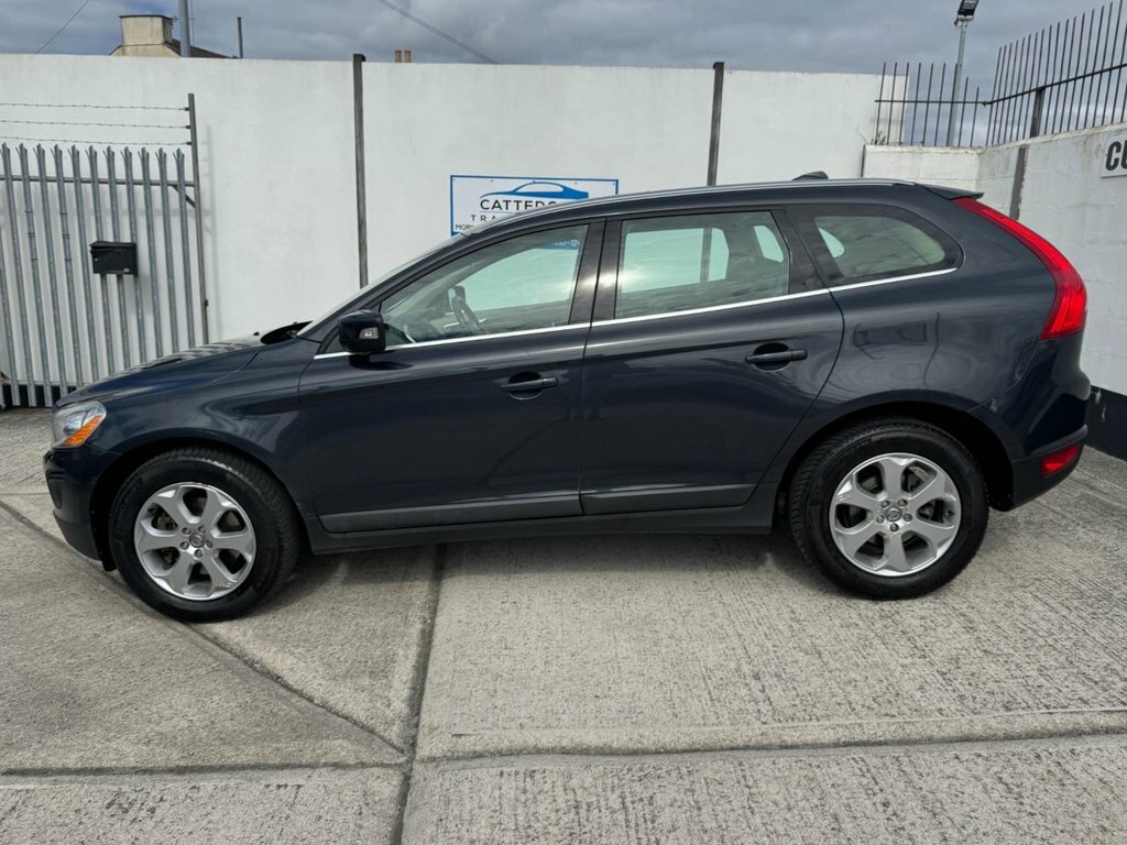Volvo XC60 2.4L Se Lux Grey #2