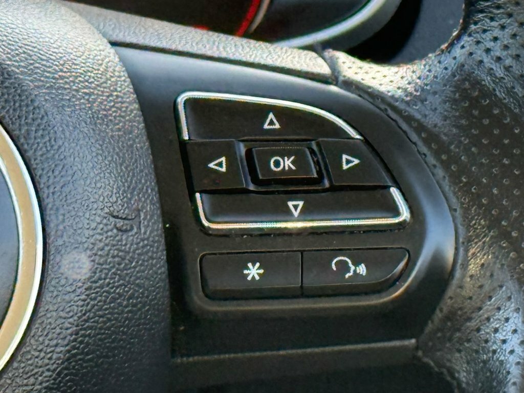 MG ZS 1.5 Vti-tech Exclusive Euro 6 Ss Red #29