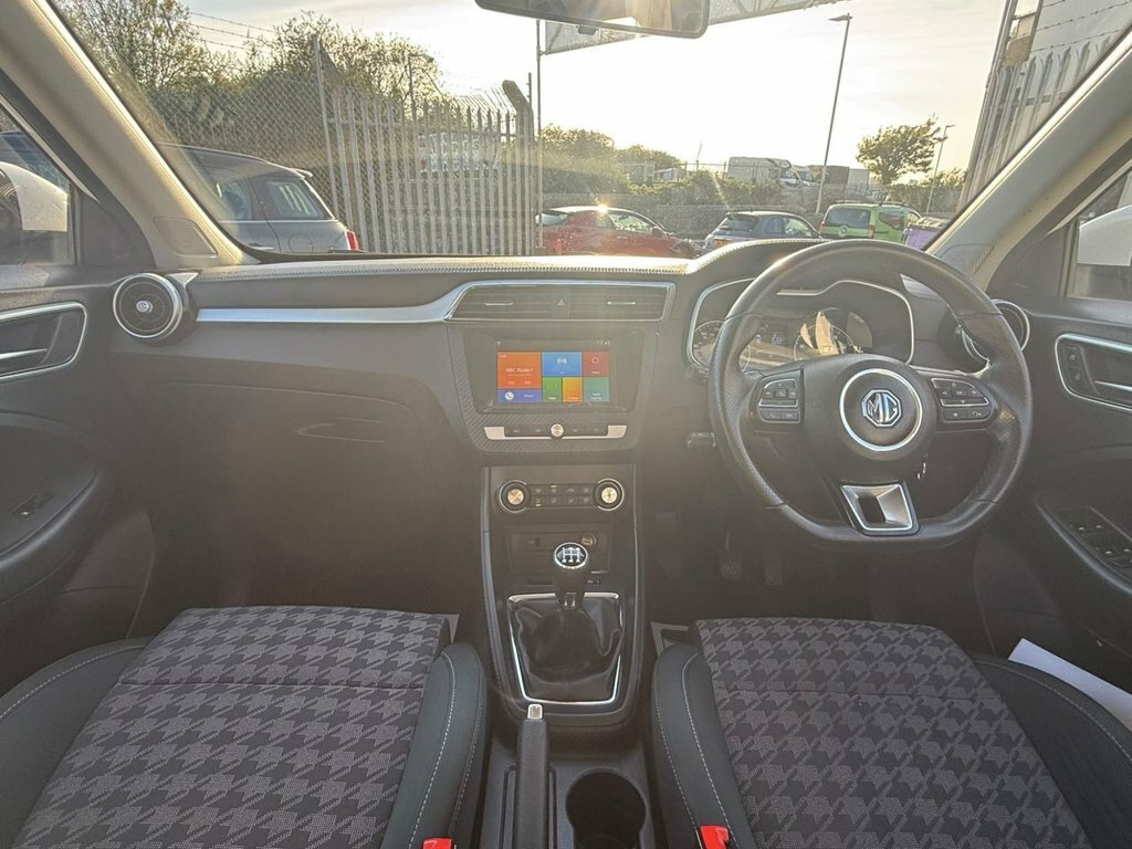 MG ZS 1.5 Vti-tech Exclusive Euro 6 Ss Red #19