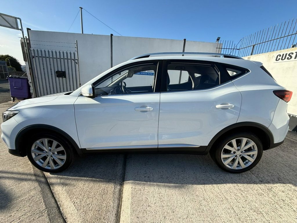 MG ZS 1.5L Excite White #2