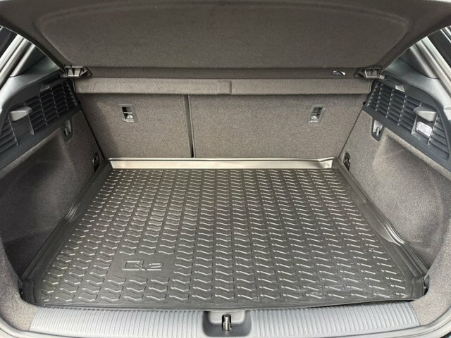 Audi Q2 Tdi 30 S Line Black #6