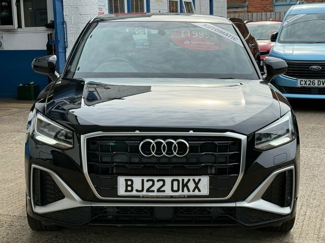 Audi Q2 Tdi 30 S Line Black #2