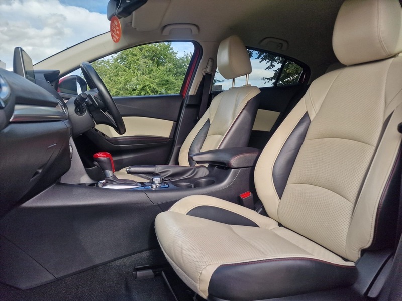Mazda 3 2.0 Sport Nav Red #26