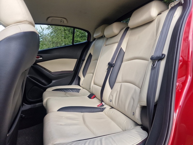 Mazda 3 2.0 Sport Nav Red #24