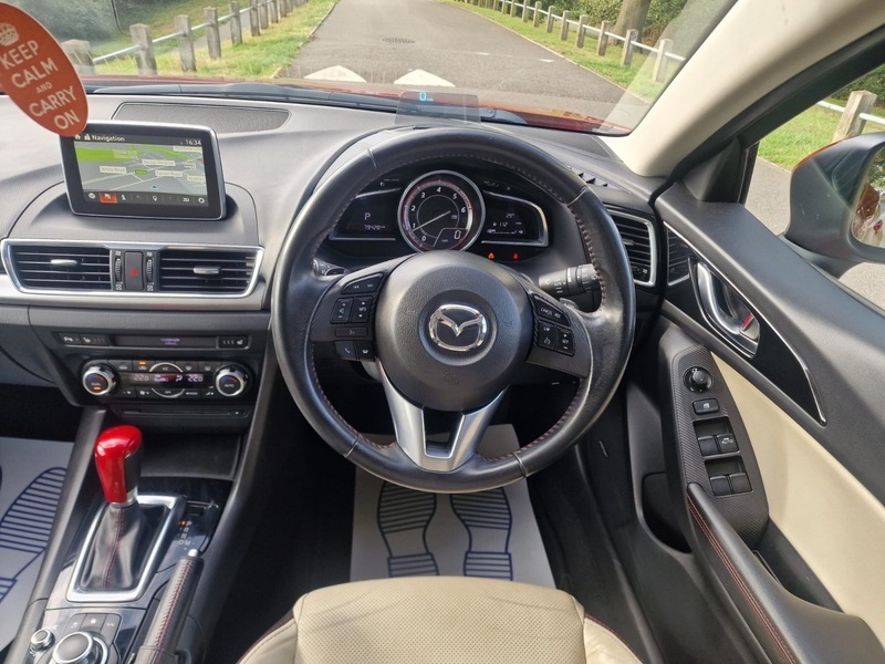 Mazda 3 2.0 Sport Nav Red #20