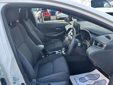 Suzuki Swace 1.8H Sz5 Cvt White #4