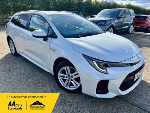 Suzuki Swace 1.8H Sz5 Cvt White