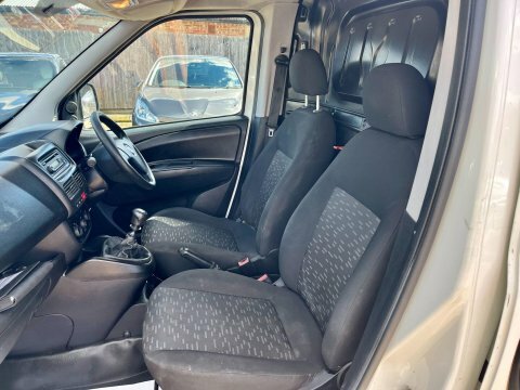 Vauxhall Combo 1.6 Combo 2300 Sportive Cdti Ss Silver #20