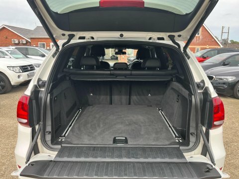 BMW X5 40D M Sport White #13