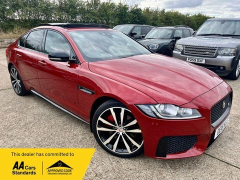 Jaguar XF 3.0D V6 S Red