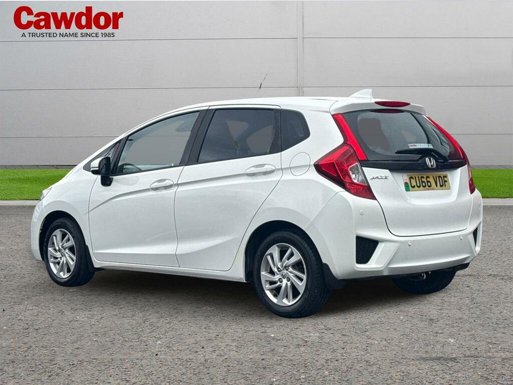 Honda Jazz Se I-vtec CU66VDF White #5