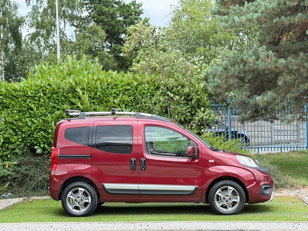 Fiat Qubo 1.3L Trekking Red #2