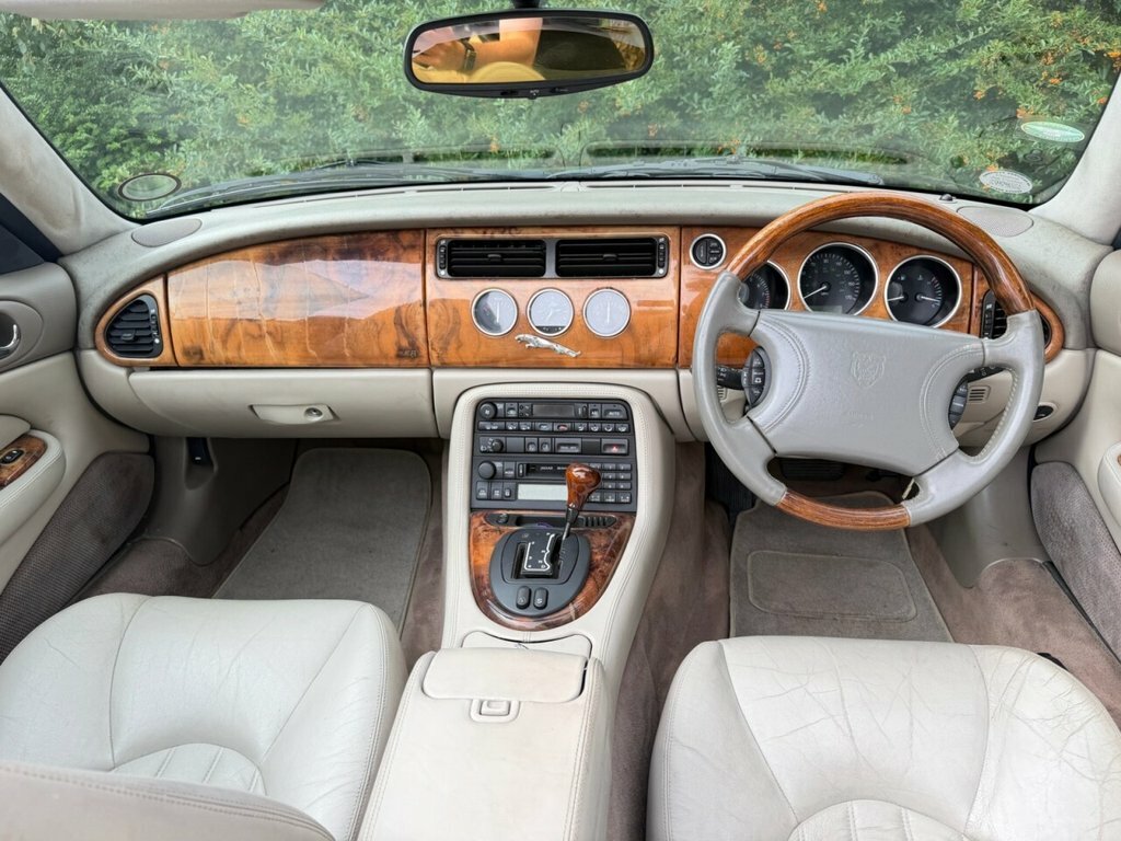 Jaguar XK8 Convertible Green #3