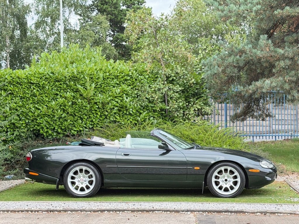 Jaguar XK8 Convertible Green #2