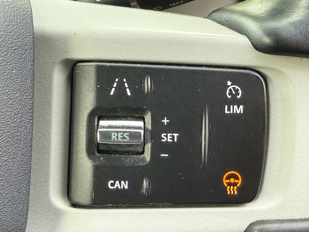 Land Rover Defender 110 X-dynamic S Black #29