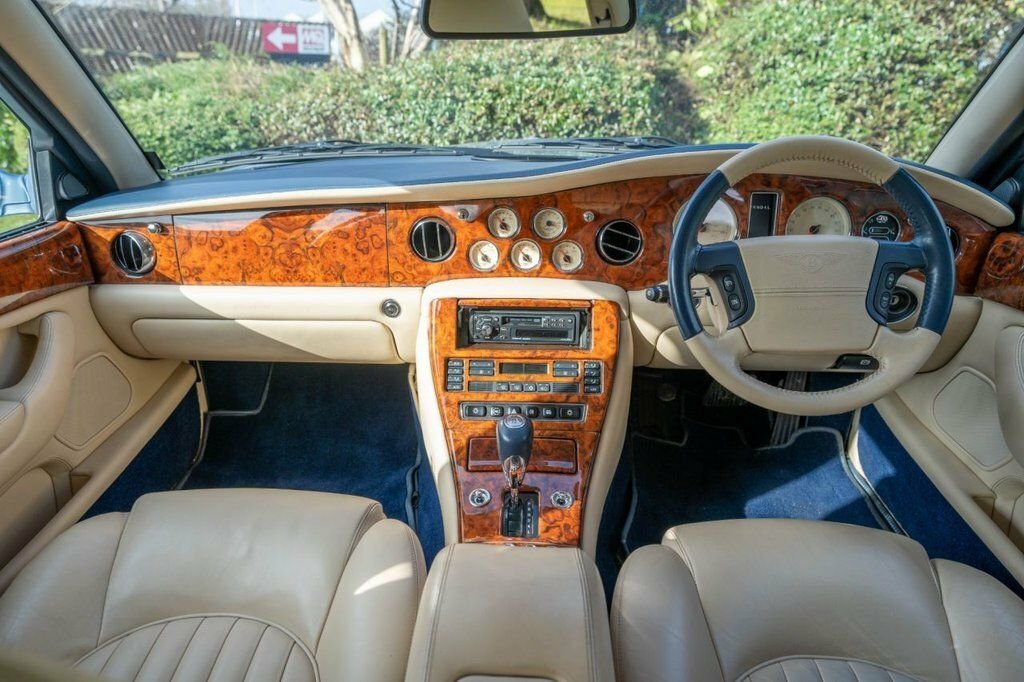 Bentley Arnage Saloon NWU713 Blue #3