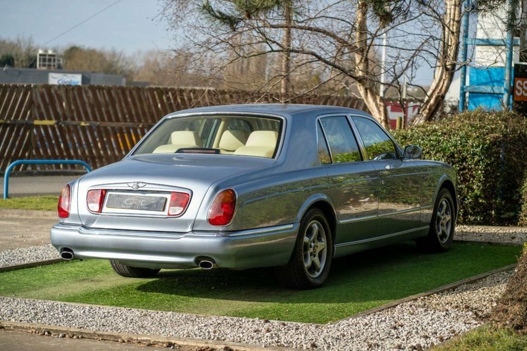 Bentley Arnage Saloon NWU713 Blue #6