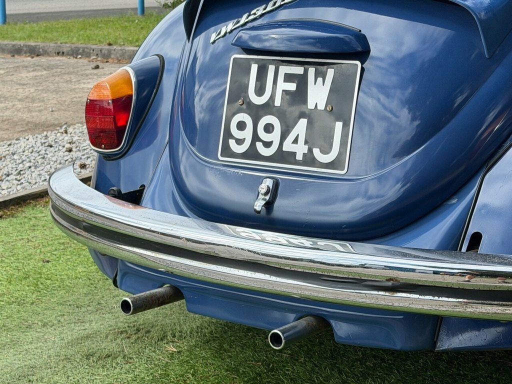 Volkswagen Beetle Saloon Blue #5