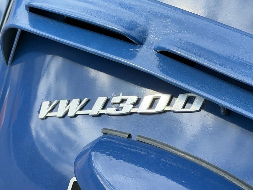 Volkswagen Beetle Saloon Blue #6