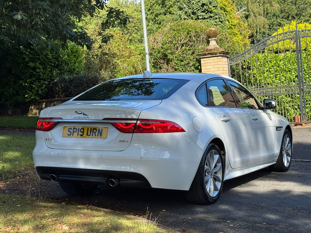 Jaguar XF  White #70