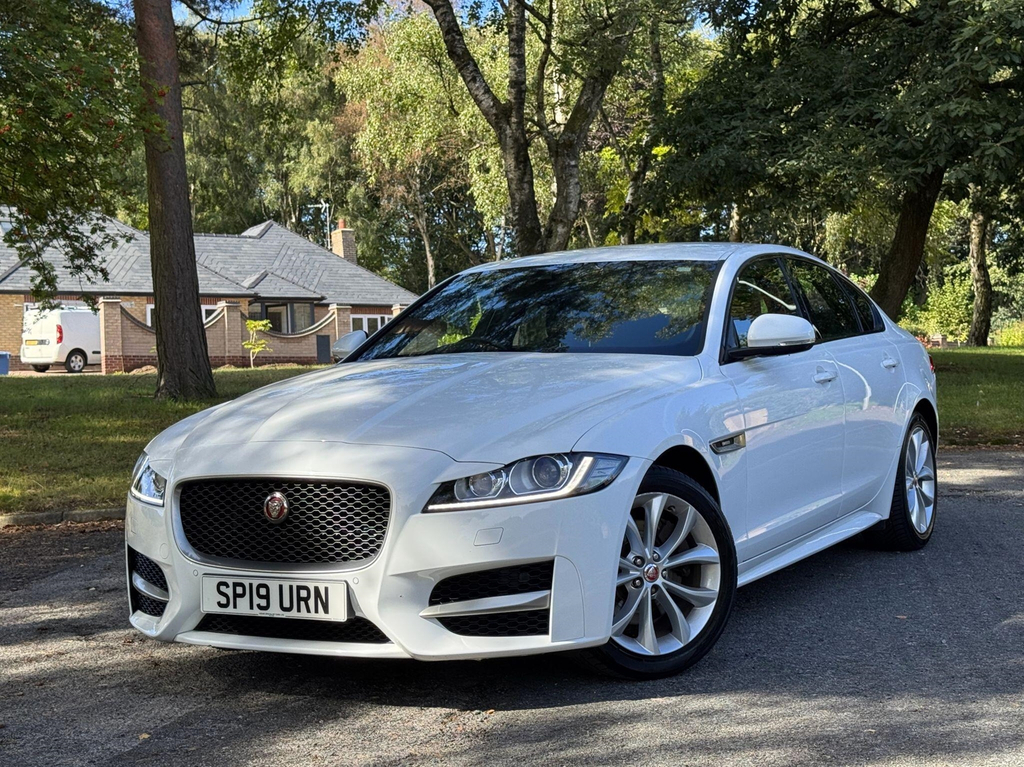 Jaguar XF  White #28