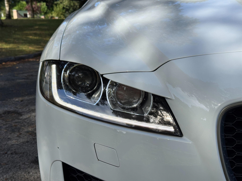 Jaguar XF  White #17