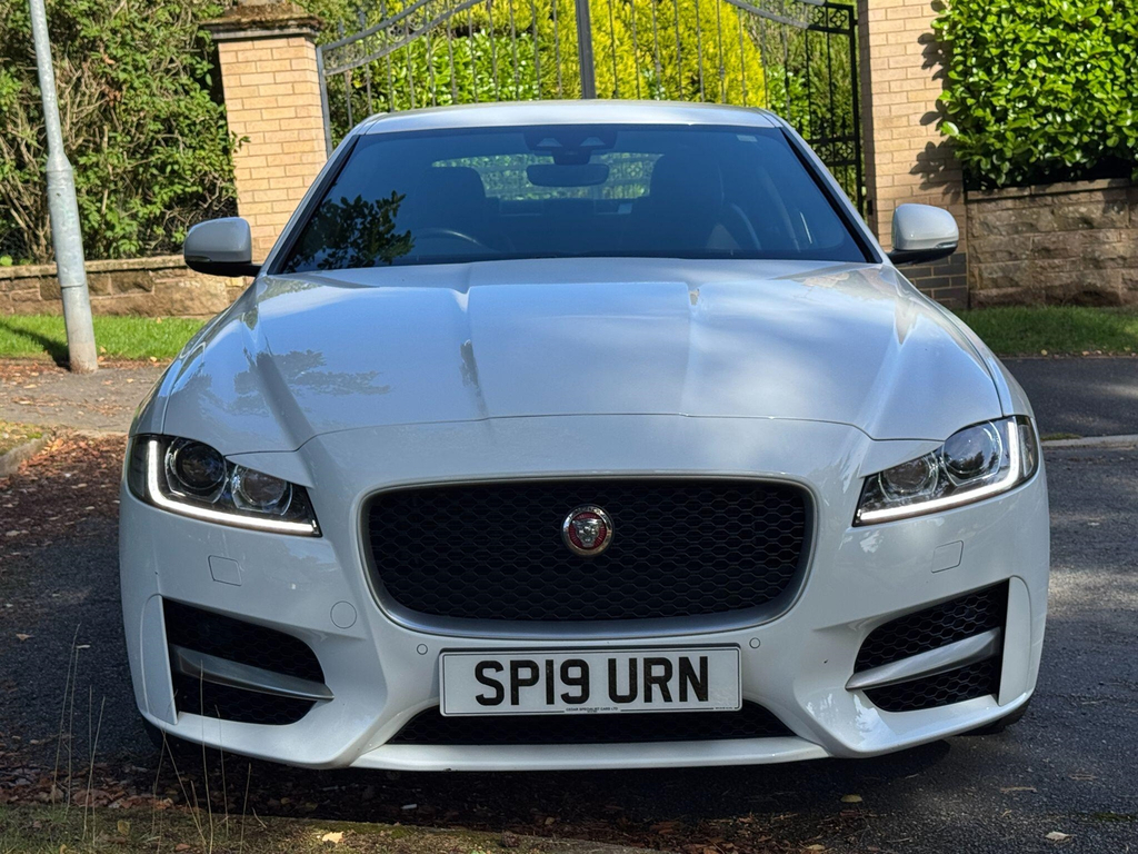 Jaguar XF  White #52