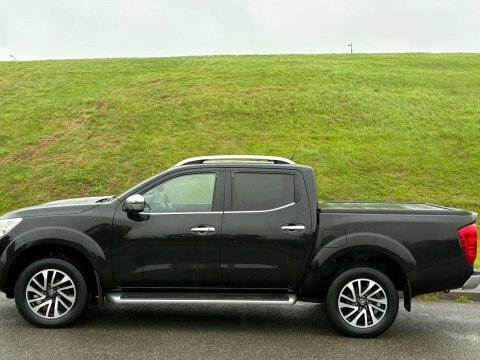 Nissan Navara 2.3 Navara Tekna Black #6