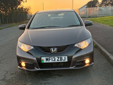 Honda Civic 1.8 I-vtec Ex Euro 5 White #2