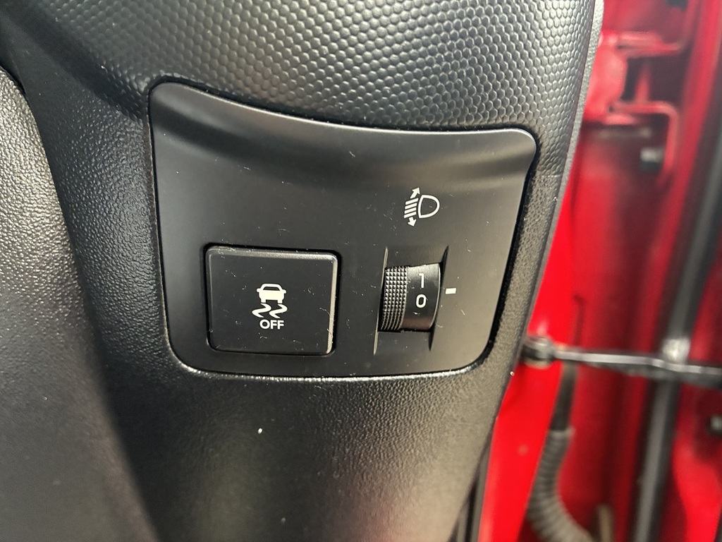 Kia Soul 2 Crdi Red #15