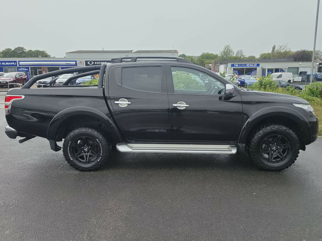 Mitsubishi L200 2.4 Di-d Dc Barbarian 4Wd Euro 6 Black #5