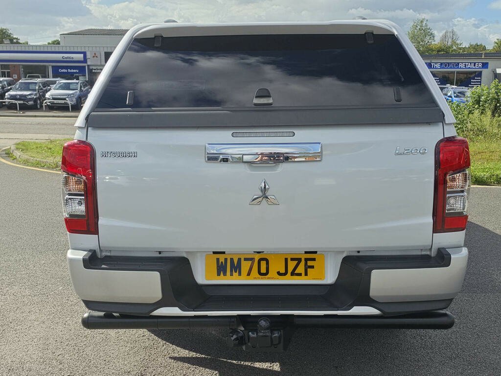 Mitsubishi L200 Di-d Dc Barbarian Pickup Silver #10