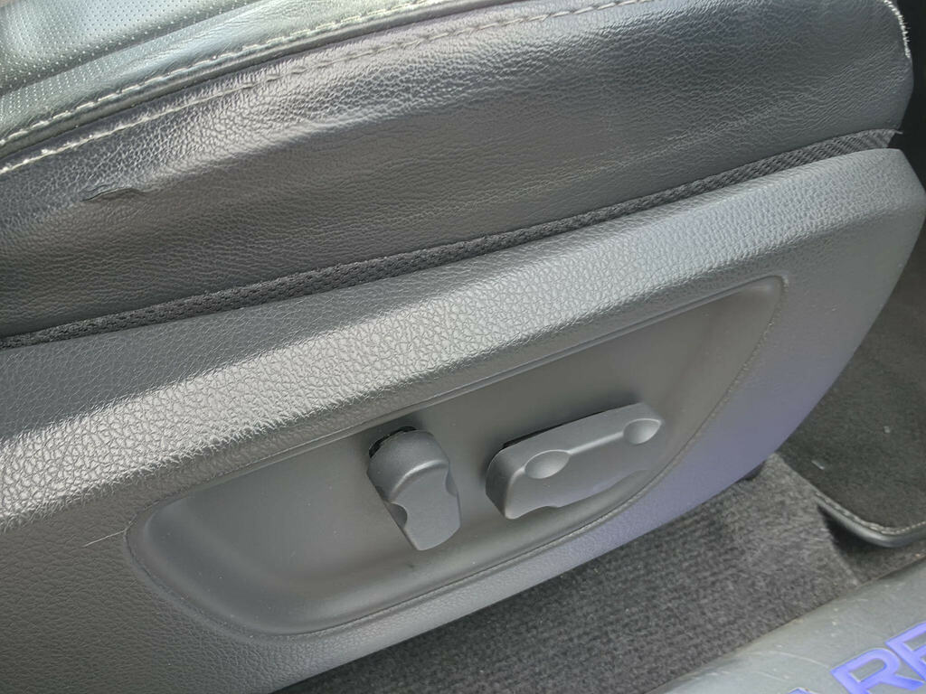 Mitsubishi L200 Di-d Dc Barbarian Pickup Silver #19