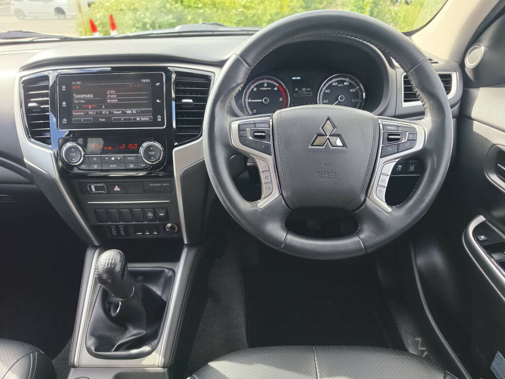 Mitsubishi L200 Di-d Dc Barbarian Pickup Silver #14