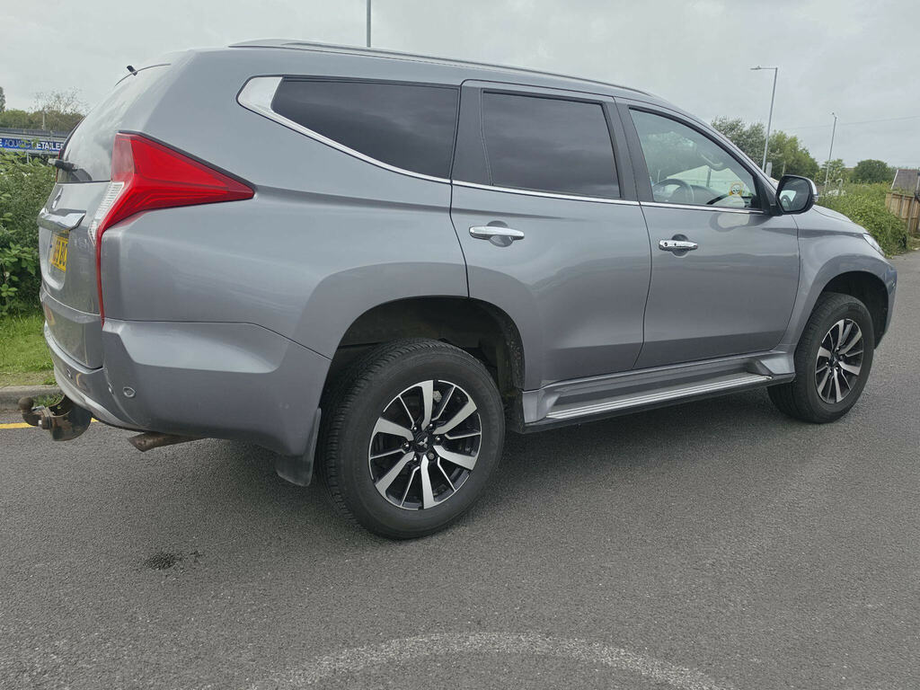 Mitsubishi Shogun Sport Shogun Sport 2.4 Di-d 4 Commercial Grey #2
