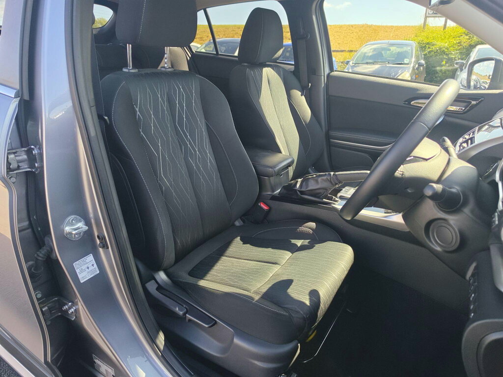 Mitsubishi Eclipse Cross Suv 1.5 160Bhp 4Wd 4 Silver #17