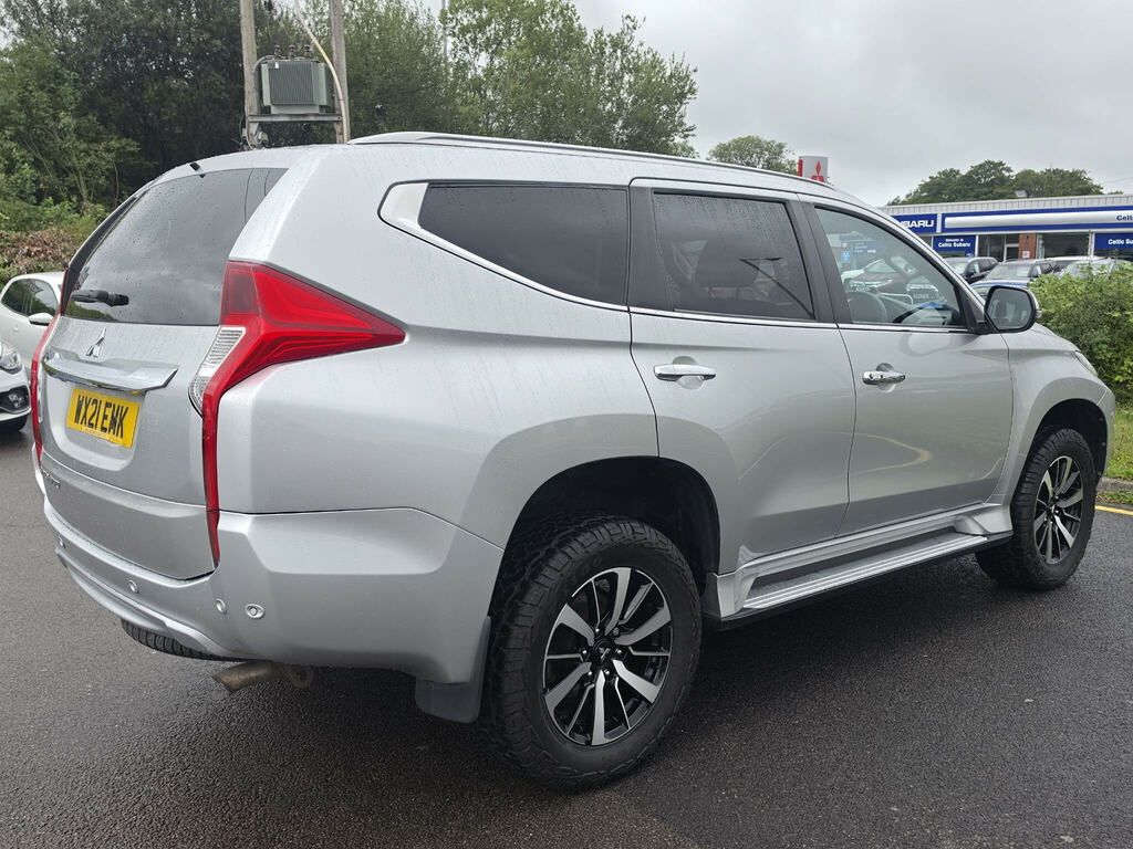 Mitsubishi Shogun Sport D 4 White #9