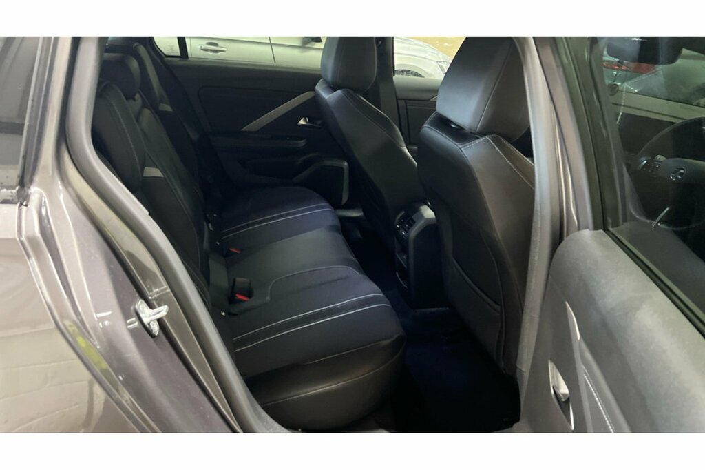 Vauxhall Astra Estate LL74EZV Grey #3