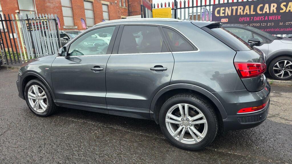 Audi Q3 Black Edition Tfsi  #15