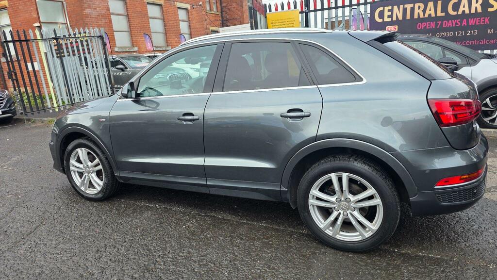 Audi Q3 Black Edition Tfsi  #17