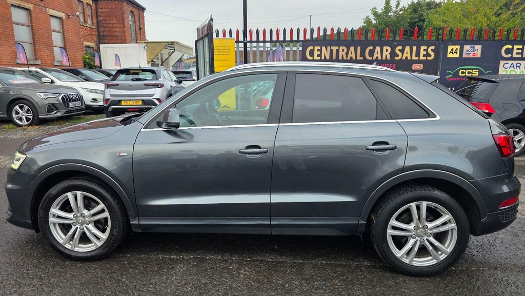 Audi Q3 Black Edition Tfsi  #19