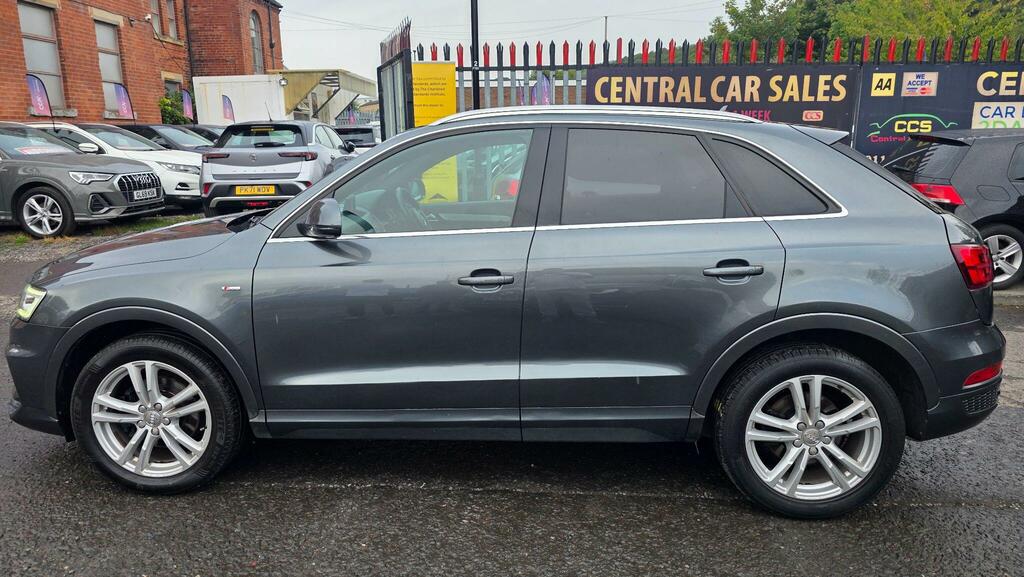 Audi Q3 Black Edition Tfsi  #18