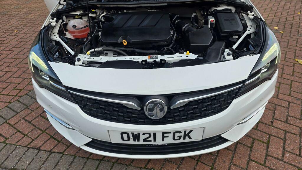 Vauxhall Astra 1.2 Turbo 145 Griffin Edition White #45