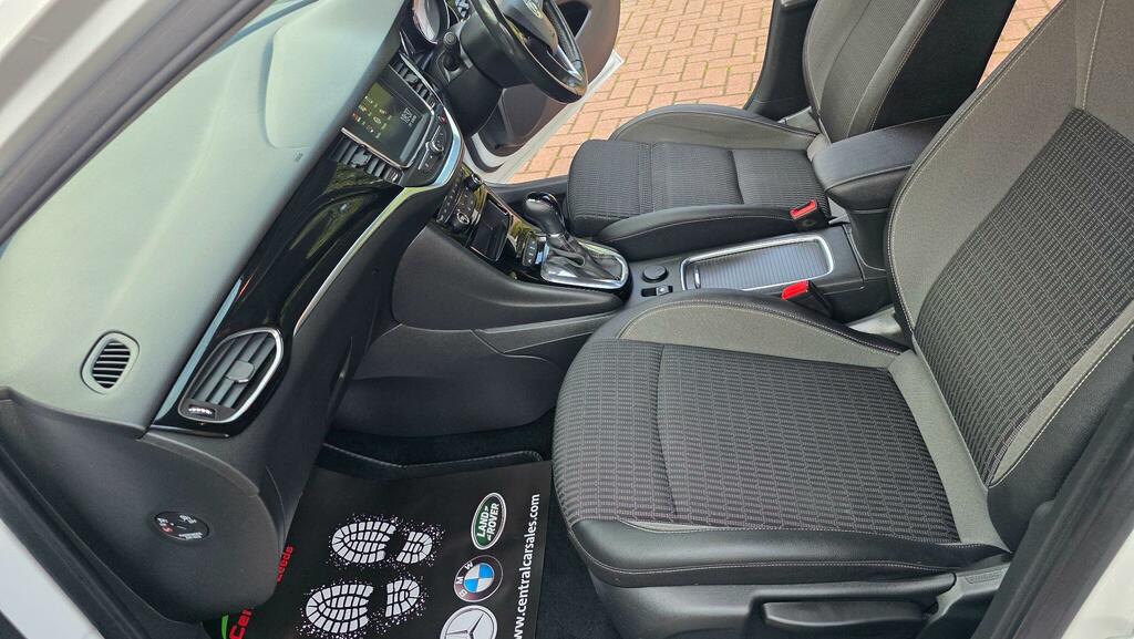 Vauxhall Astra 1.2 Turbo 145 Griffin Edition White #34