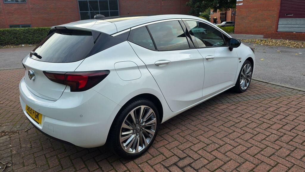 Vauxhall Astra 1.2 Turbo 145 Griffin Edition White #8