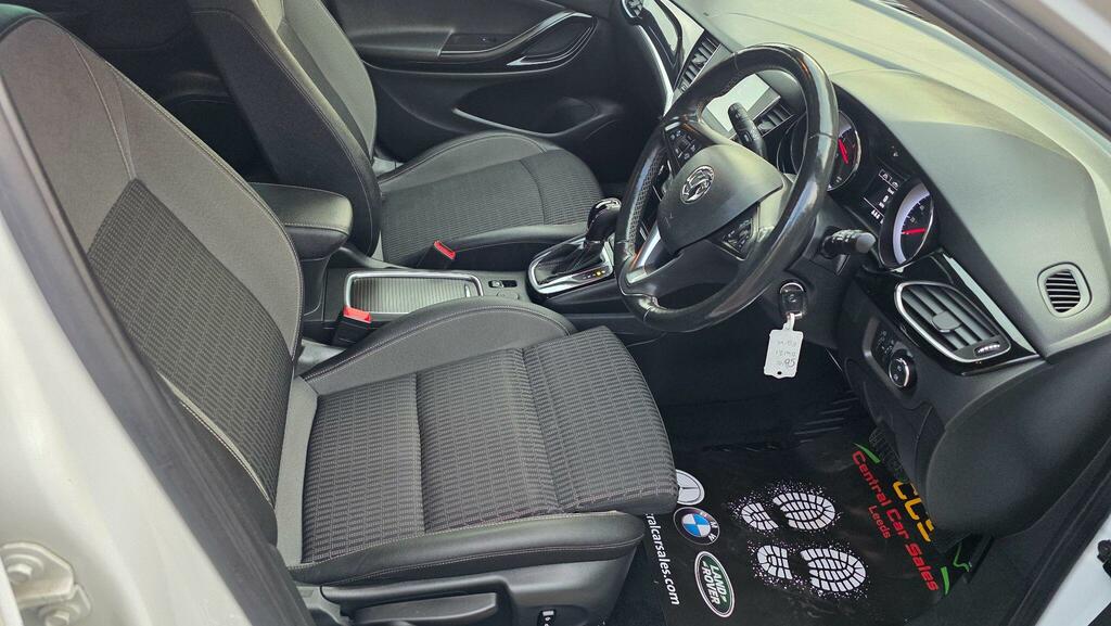 Vauxhall Astra 1.2 Turbo 145 Griffin Edition White #24