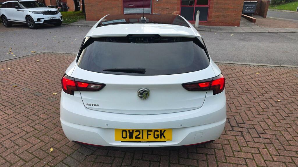 Vauxhall Astra 1.2 Turbo 145 Griffin Edition White #12