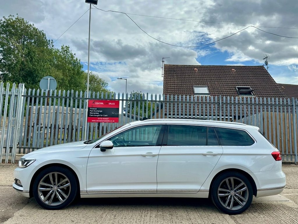 Volkswagen Passat 2.0 Tdi Gt Estate Euro 6 S S White #4