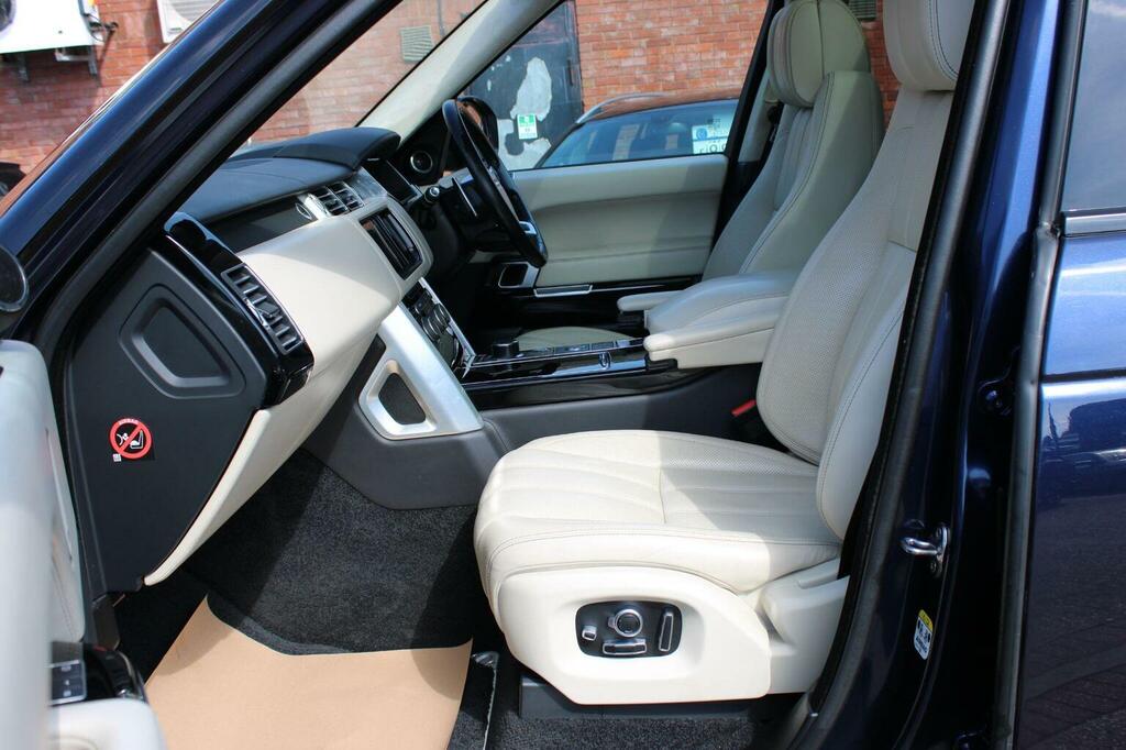 Land Rover Range Rover Sd V8 Vogue Black #14