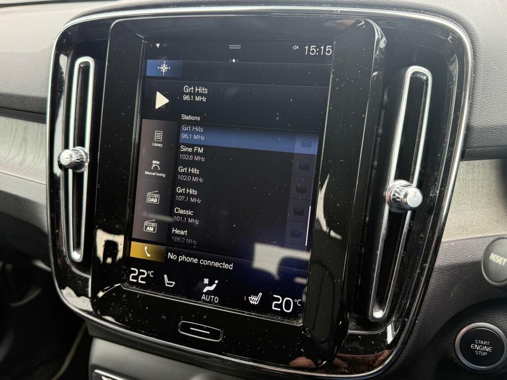 Volvo XC40 R-design Black #11